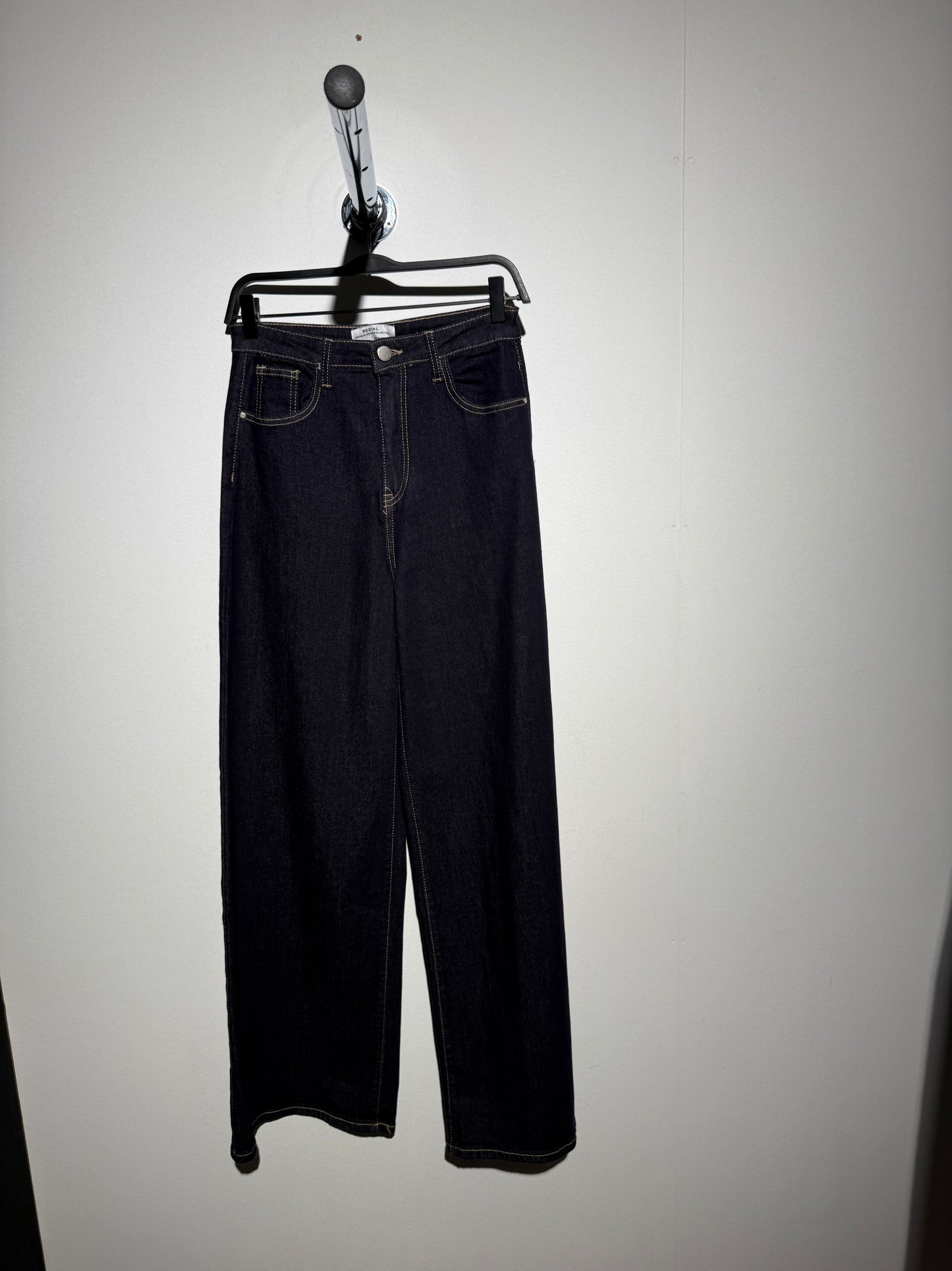 Redial wide leg