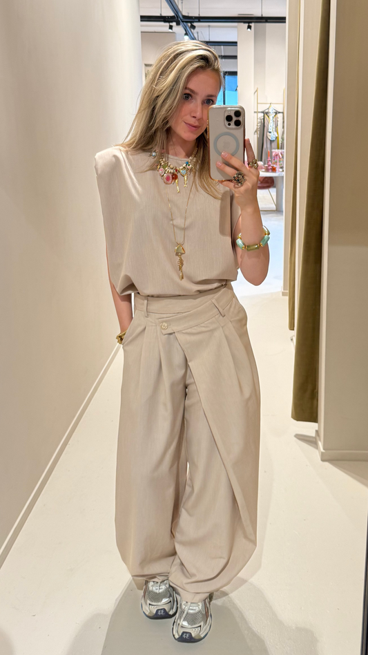 Pantalon met knoop - beige