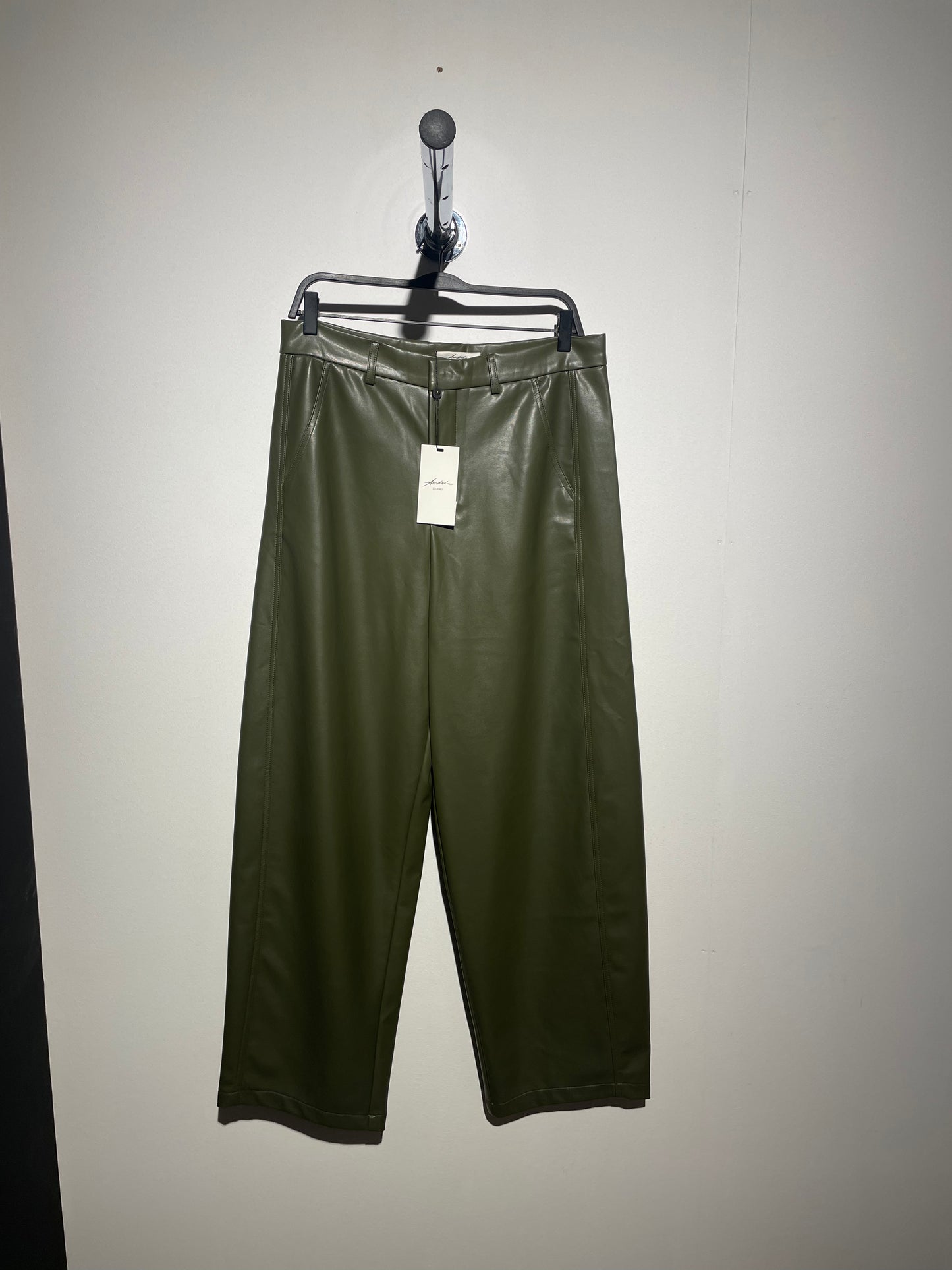 Ambika diede straight fit