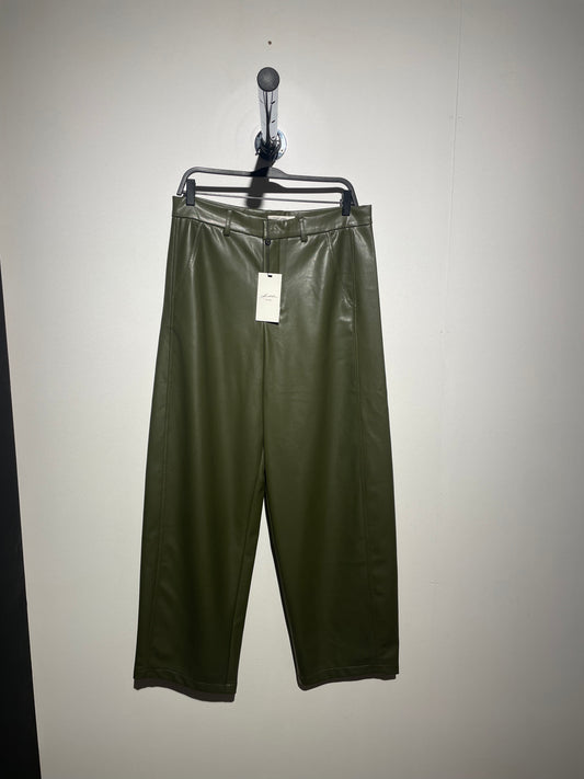 Ambika diede straight fit