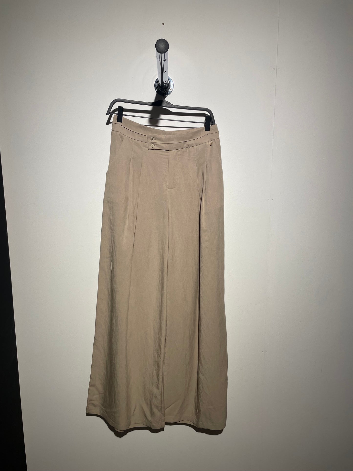 Ambika lany beige
