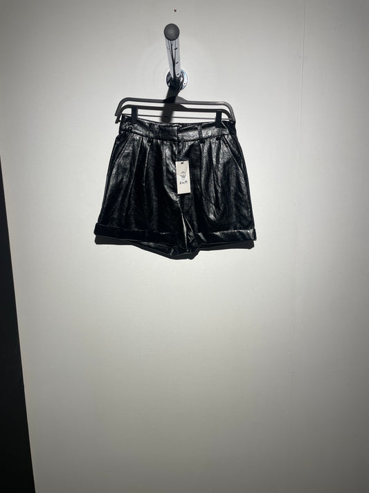 Ayca lak short