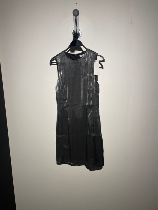 NA-kD metallic dress
