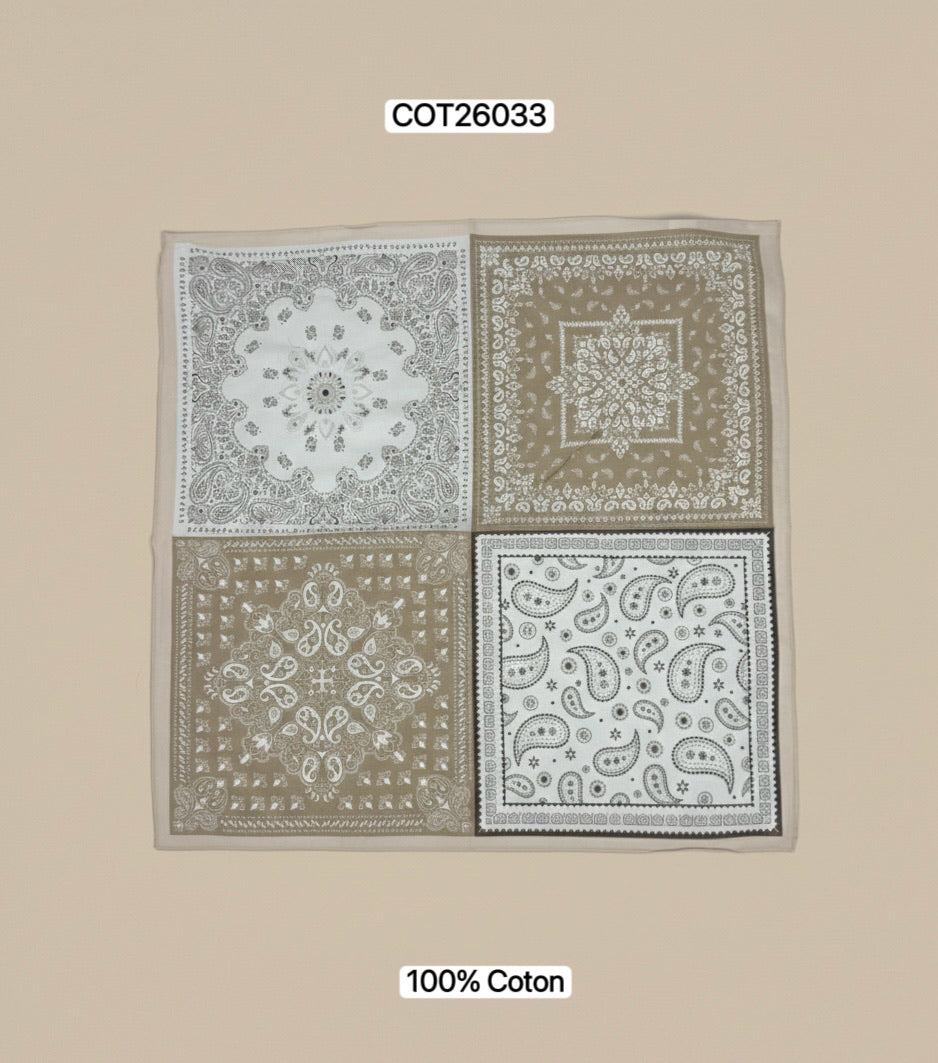 Scarf small bandana print vakken